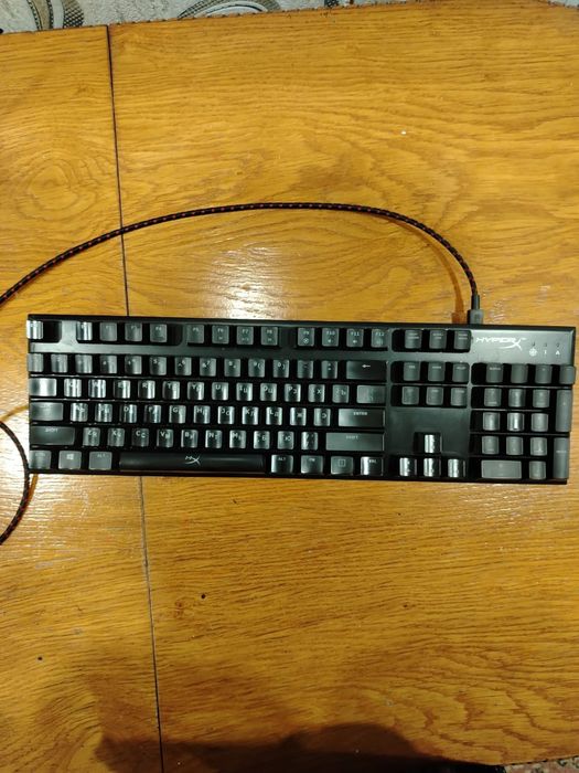 Продам клавиатуру hyperx X alloy fps.
