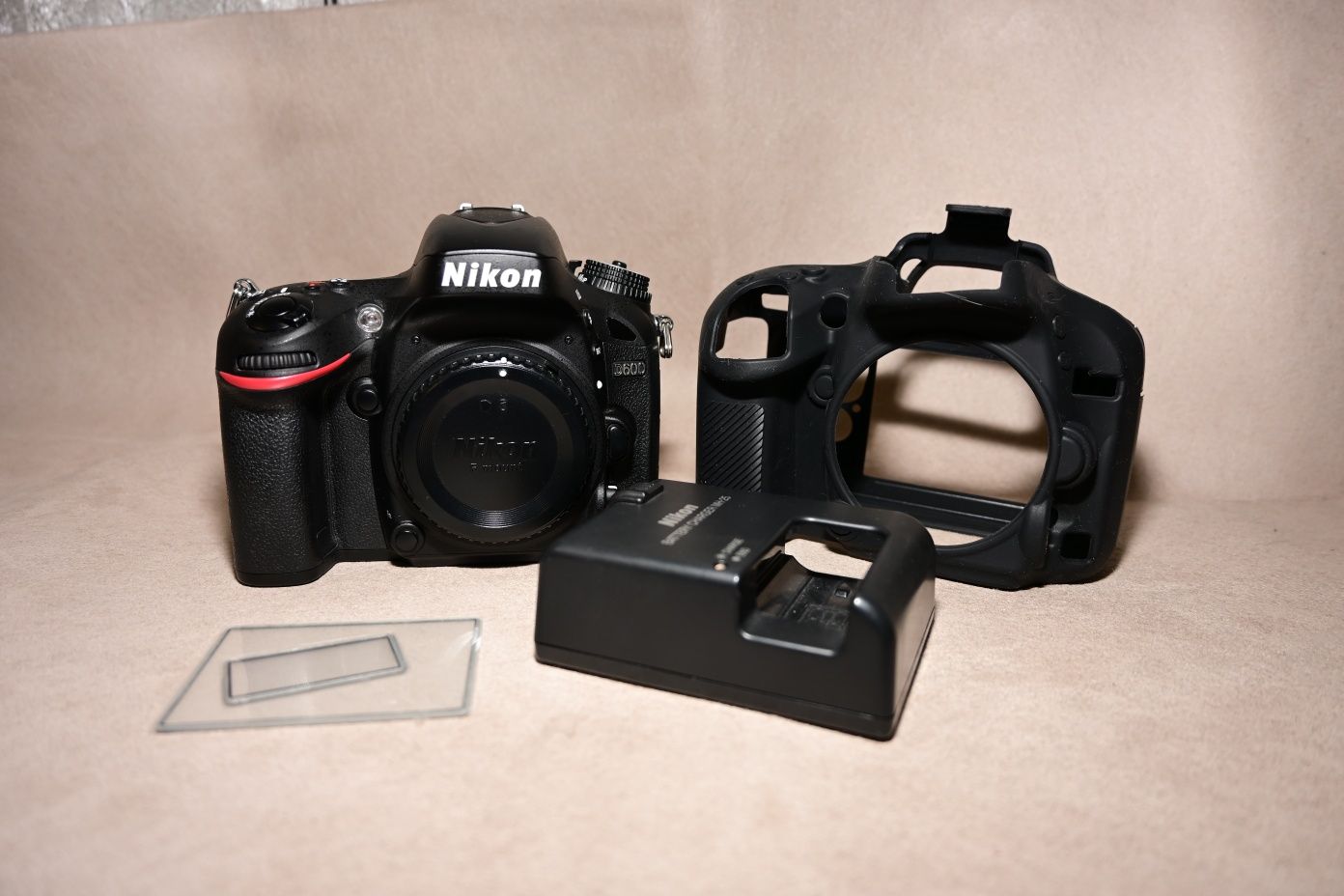 Продам NIKON D600.