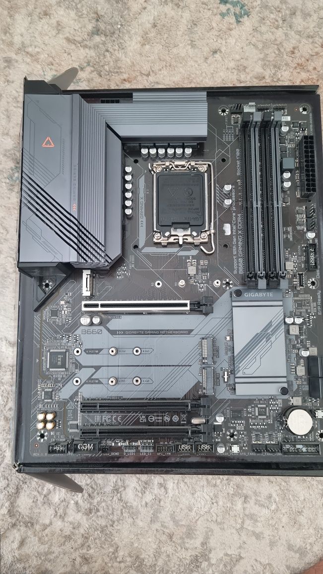 B660 gigabite gaming x ddr4