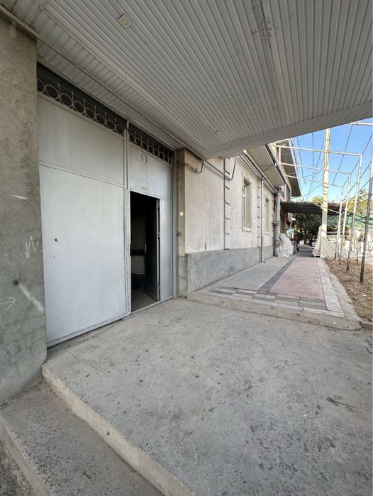 Uy sotiladi yo'lni yuzida