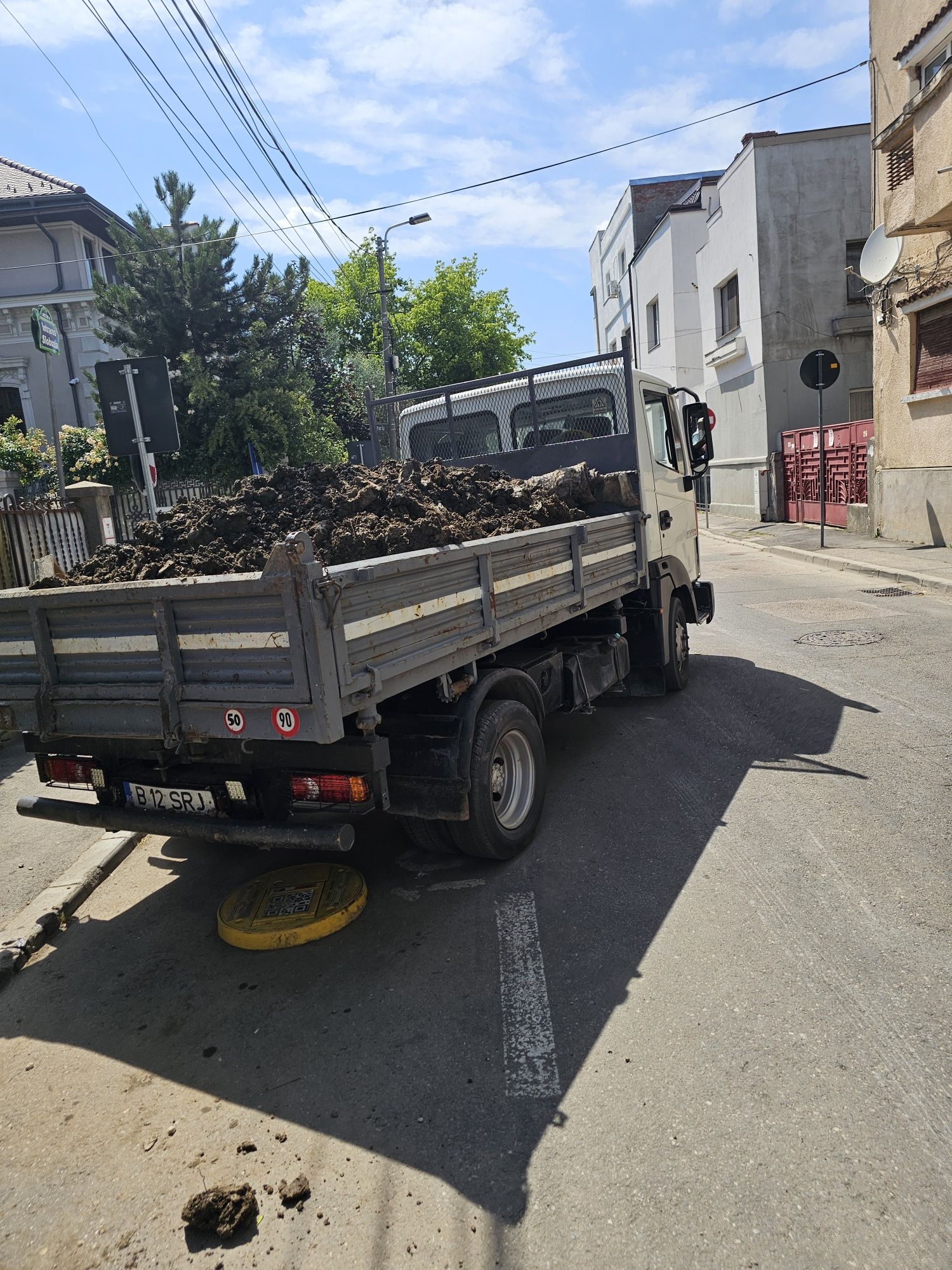 Pământ vegetal si de umplutura