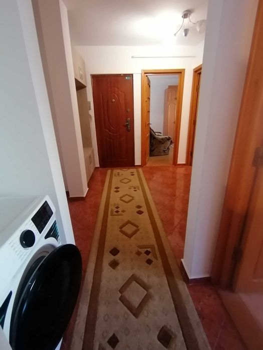 Apartament cu 2 camere de închiriat