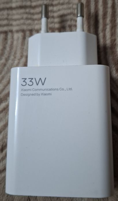 Продам зарядку 33W