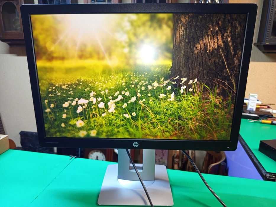 Monitor 24" IPS LED HP EliteDisplay E242 1920 x 1200 Full HD Hdmi