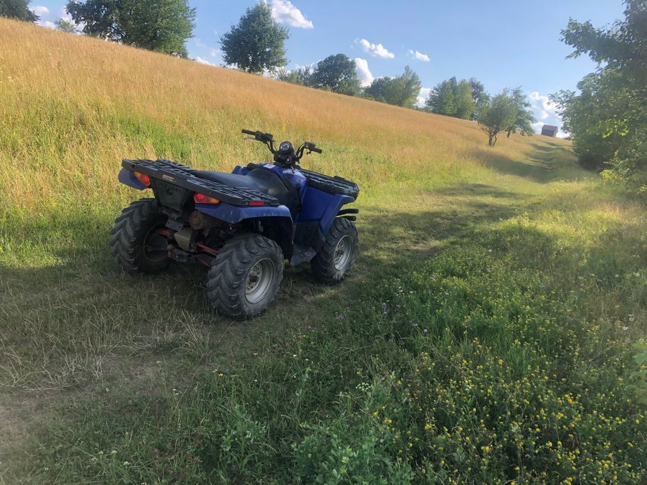 Vând Atv polaris