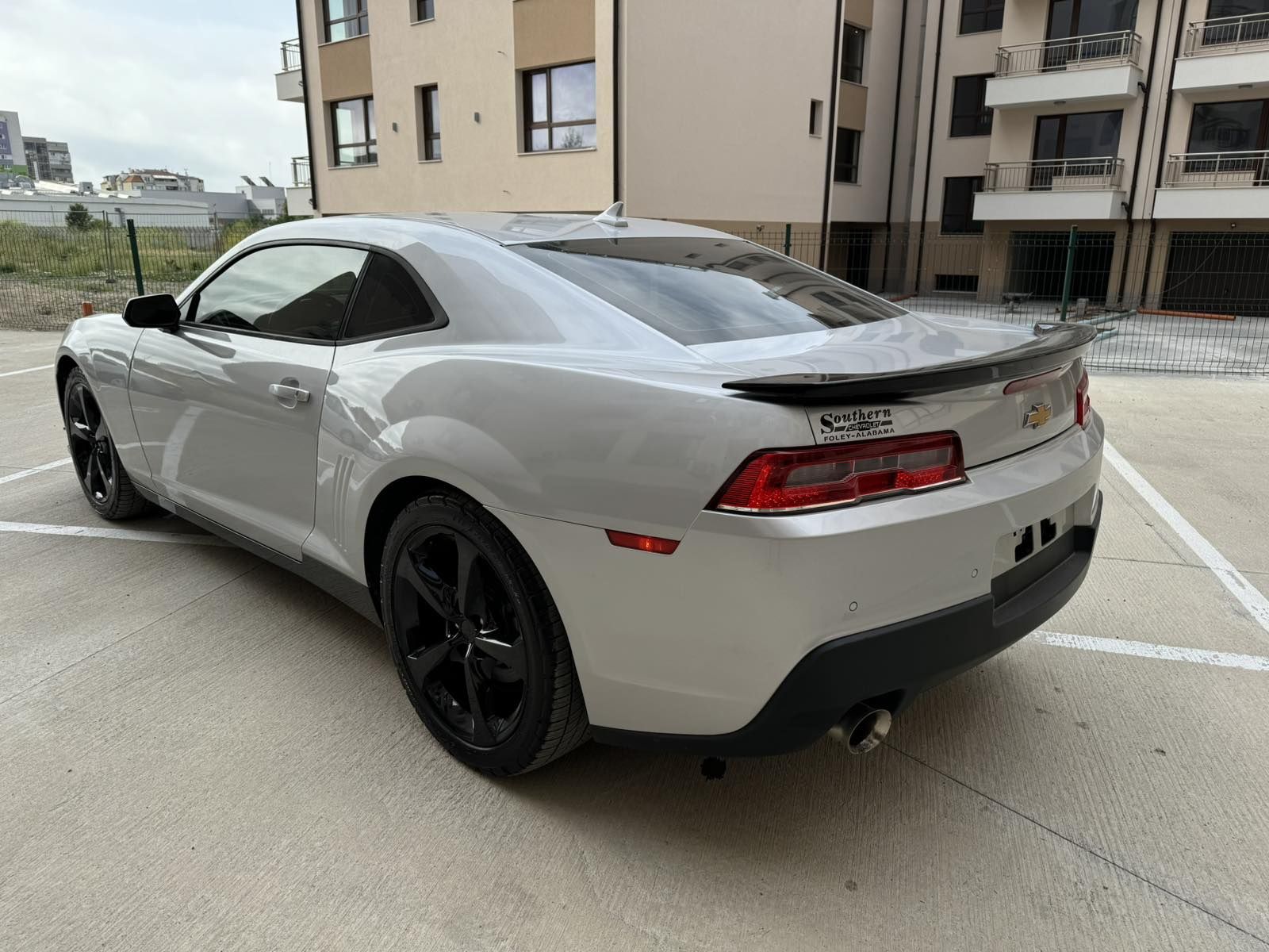 Кола под наем за баловете - Chevrolet Camaro 2019г.