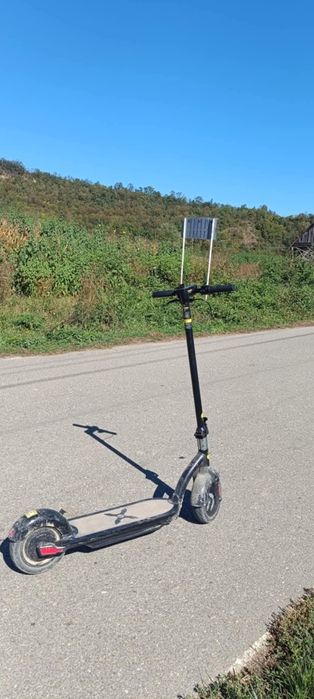 Vând trotinetă electrică LexGo A10 Pro, negru, pentru adulți.1000lei
