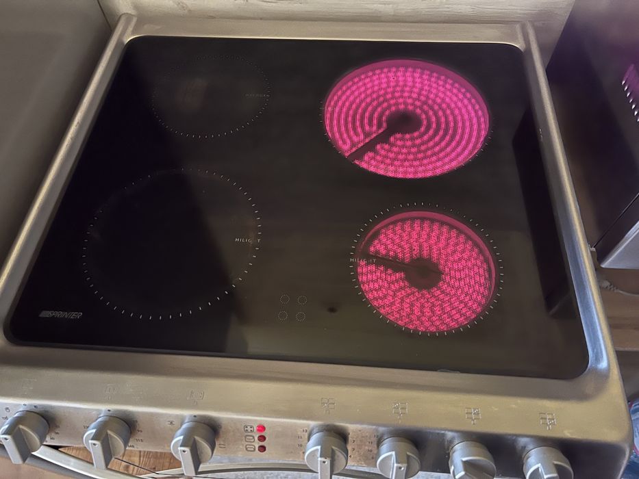 Комбинирана фурна с котлони и съдомиялна