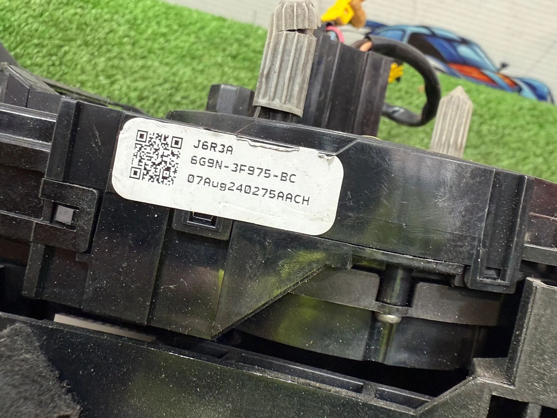 ANSAMBLU MANETE COMENZI VOLAN + SPIRĂ LAND ROVER FREELANDER 2 2.2 DIESEL 2008 COD OEM 6G9N13N064ZG 6G9N-13N064-ZG 9G9N3F973HA 9G9N-3F973-HA 6G9N-3F975-BC 6G9N-3F972-FA 2007-2011