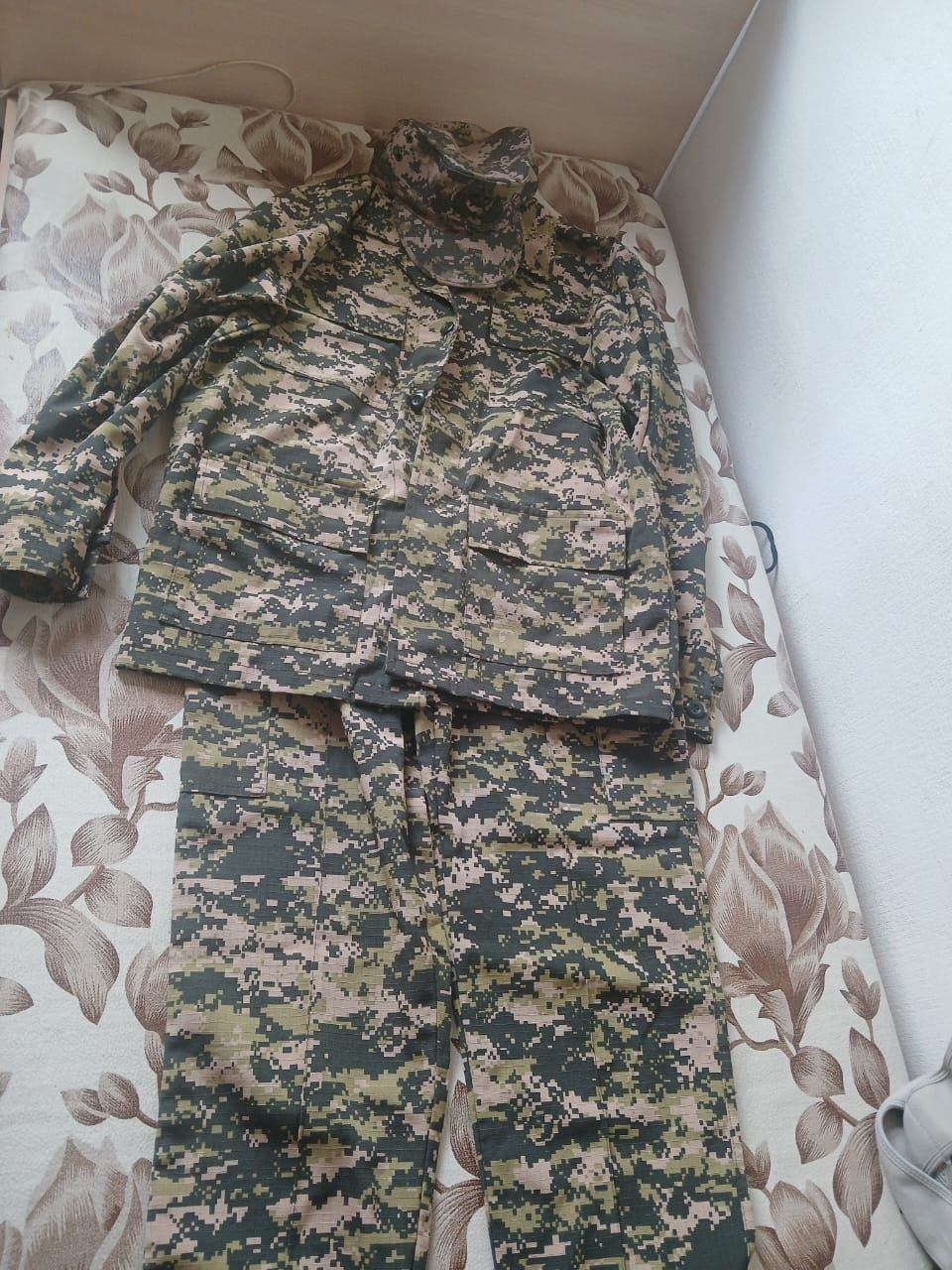 Продам срочно  форму