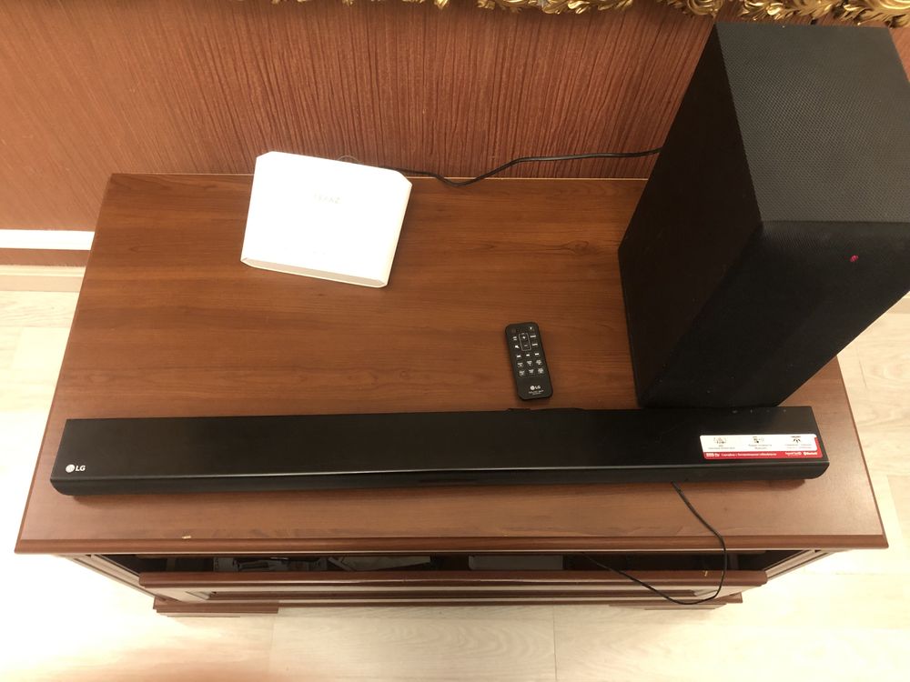 Саундбар LG SK4D