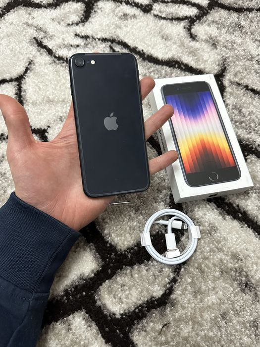 iPhone SE3 NOU desigilat doar activat 100%baterie