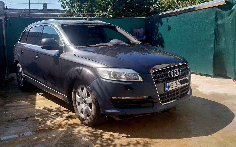 Avariat Usor Audi Q7 2007 3.0 Tdi 7 Locuri 2200 €