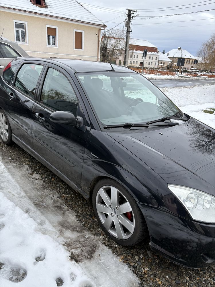 Vand ford focus GHIA. An 2004.  Pret 2100 euro