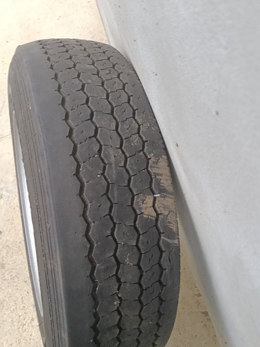 Vând 2 roti pe 17.5