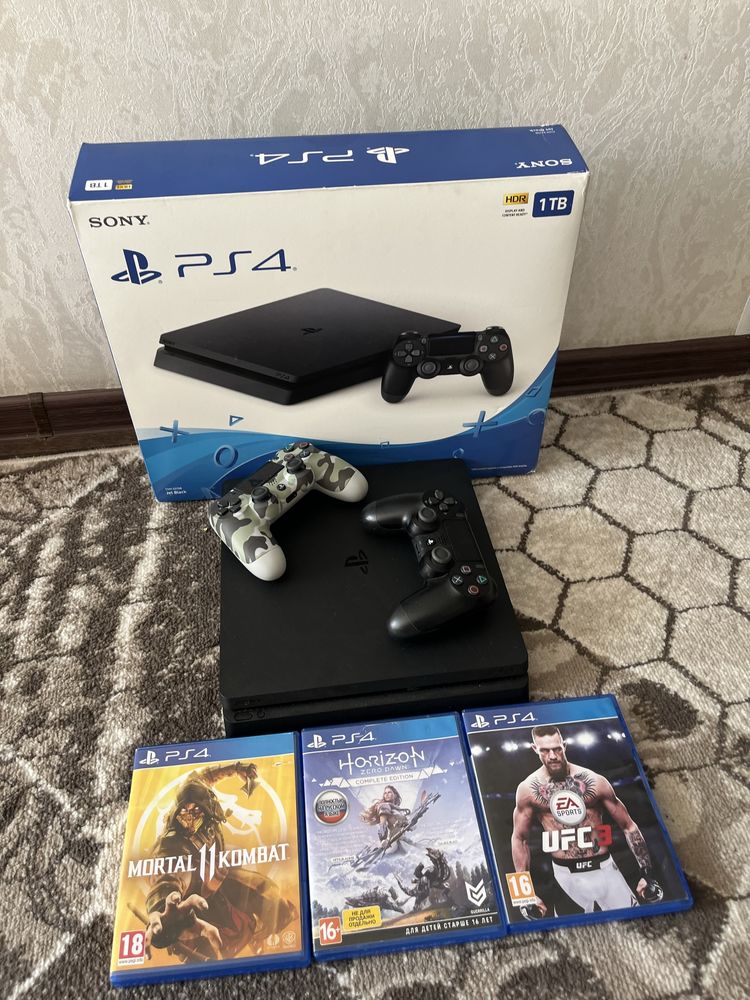 PlayStation slim 1 TB + 3 диска