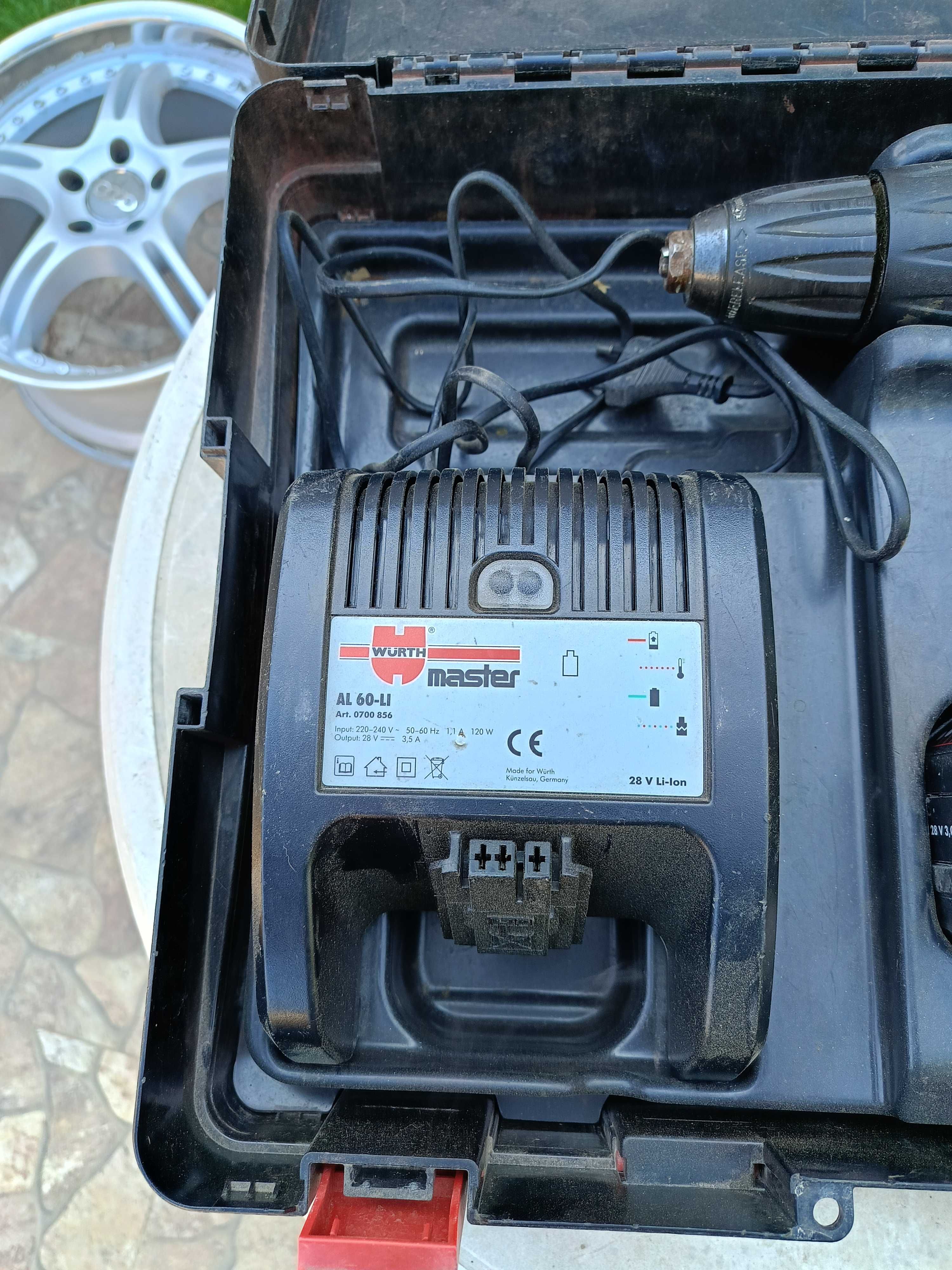 Винтоверт WÜRTH  28V - ударен, батерията е отлична