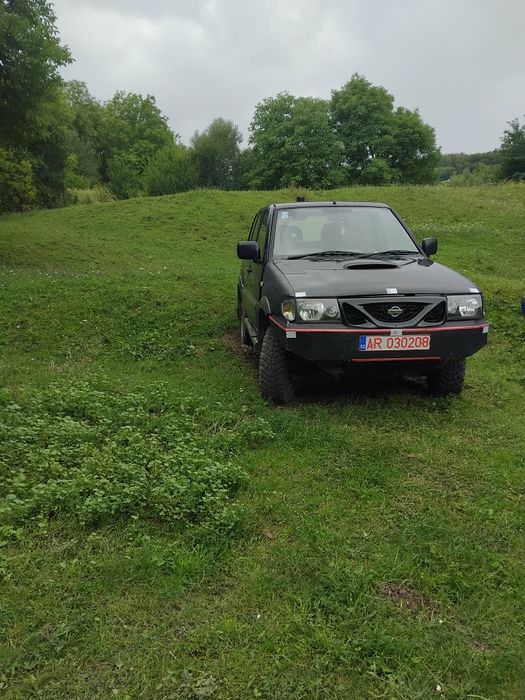 Masina Nissan Tera 27. De vanzare