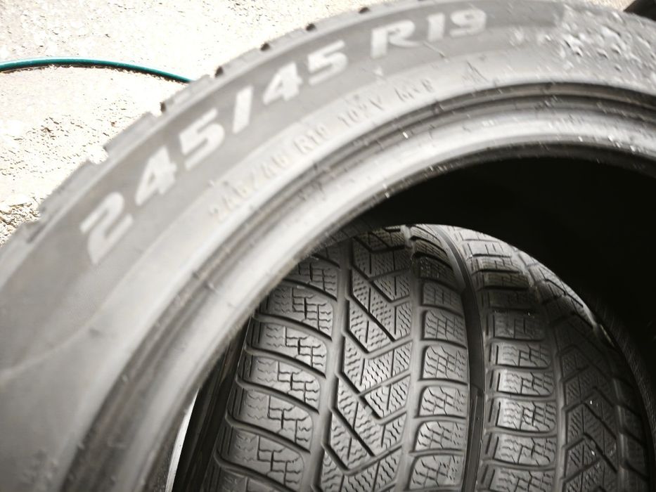 245/45/19" 4бр Pirelli sotozero3 winter, dot2022,6-7mm