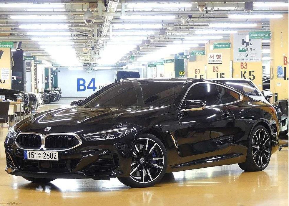 BMW 8-Series M850i xDrive Coupe — 2022 г.