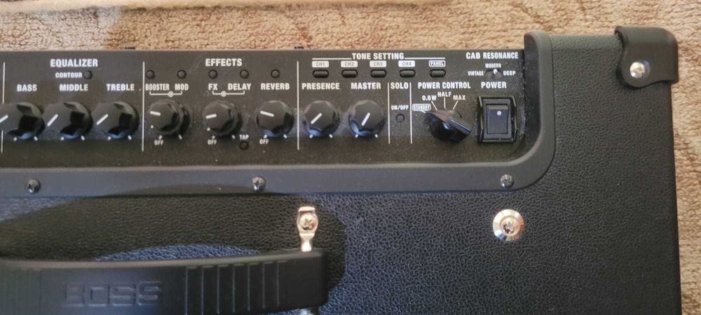 BOSS Katana 100 Gen 3 + adaptor bluetooth + cablu audio pentru chitara