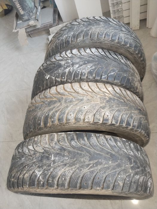 Продам б/у шины 245/ 70 /16