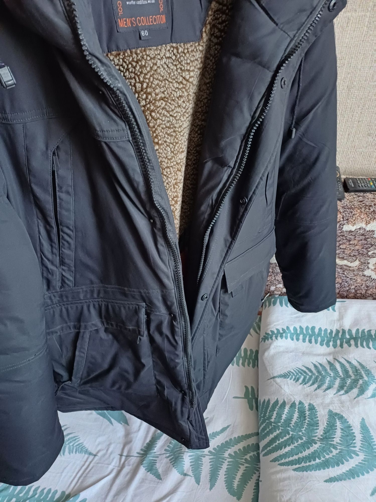 Продам зимнюю куртку