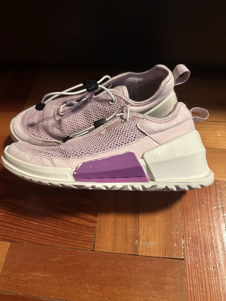 Детски маратонки Adidas и Ecco