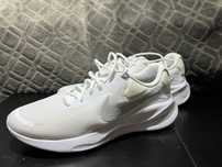 Мъжки бели маратонки NIKE