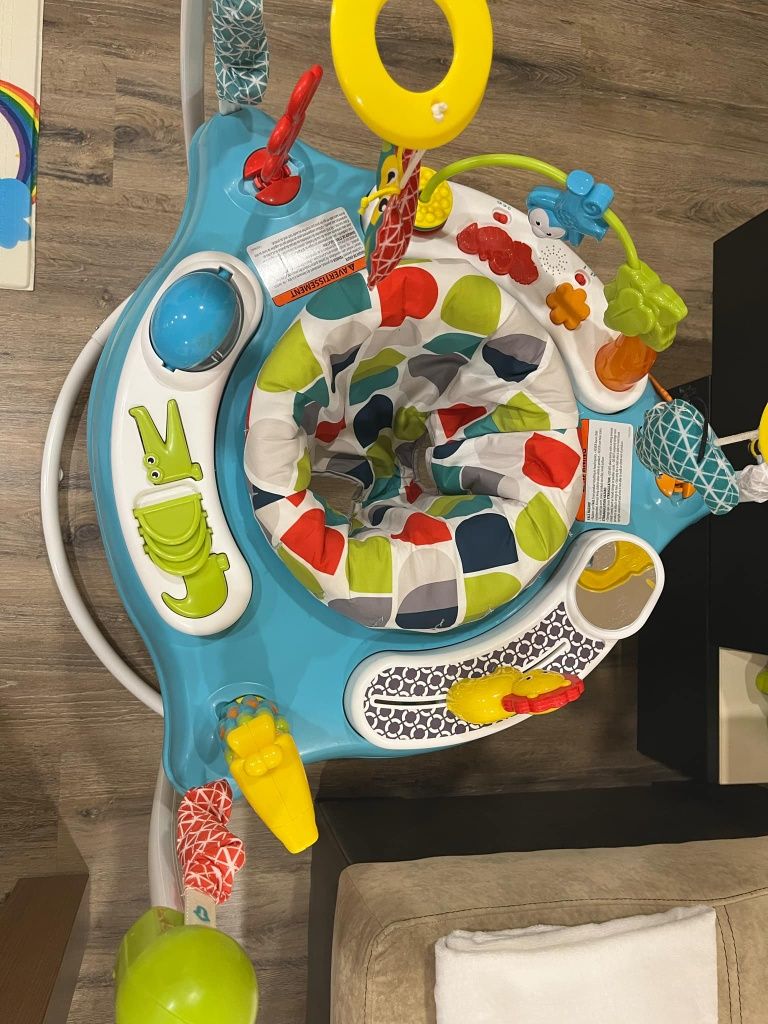 Бебешко бънджи на Fisher price, с кутия
