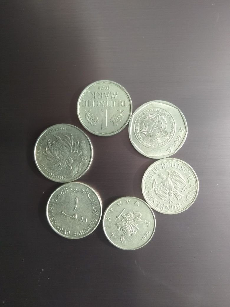 Продам монеты монеты