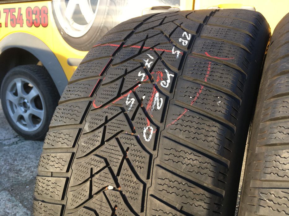 285/40/20 Дънлоп Уинтър Спорт Сув 2017г 4-5мм MO