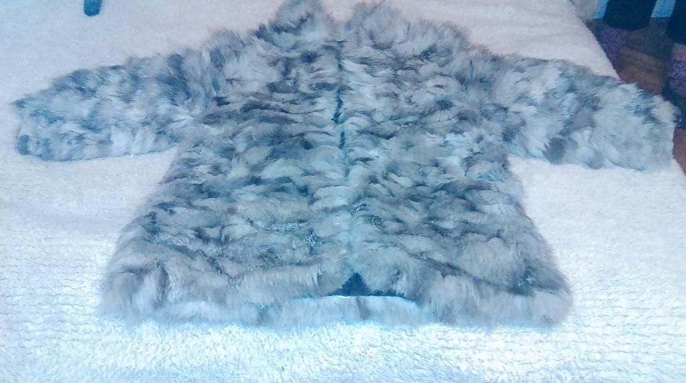 палто от сребърна лисица