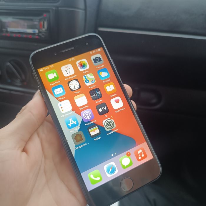 Продам iphone 7 32gb