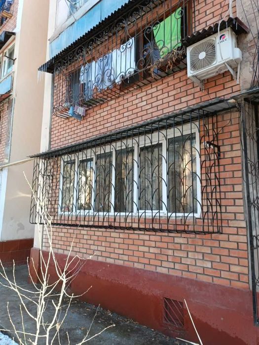 На балкон, на окна, решетка козырек
