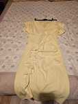 Rochie galbenă..