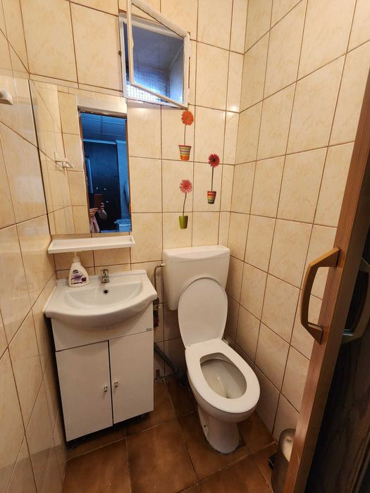 Garsoniera Gen Mociulschi -Brasov, spatiu comercial -intrare stradala