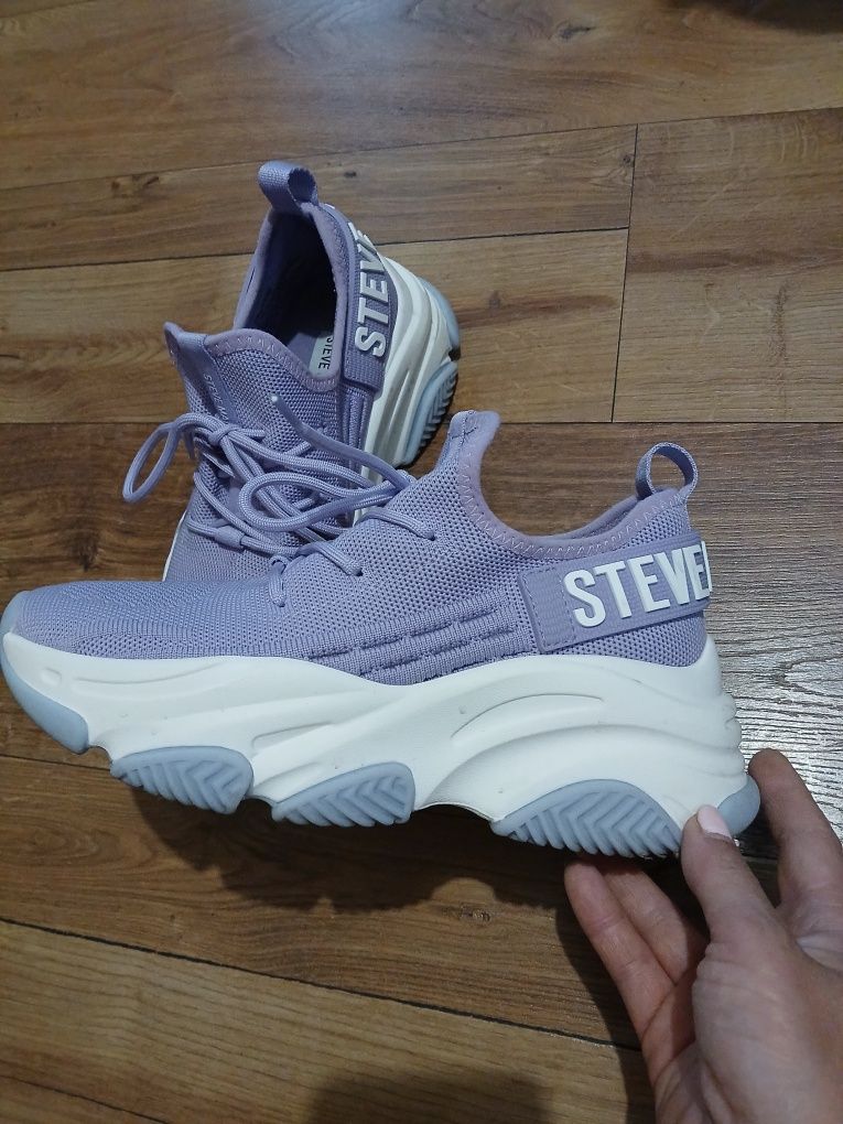 Steve Madden 36 номер