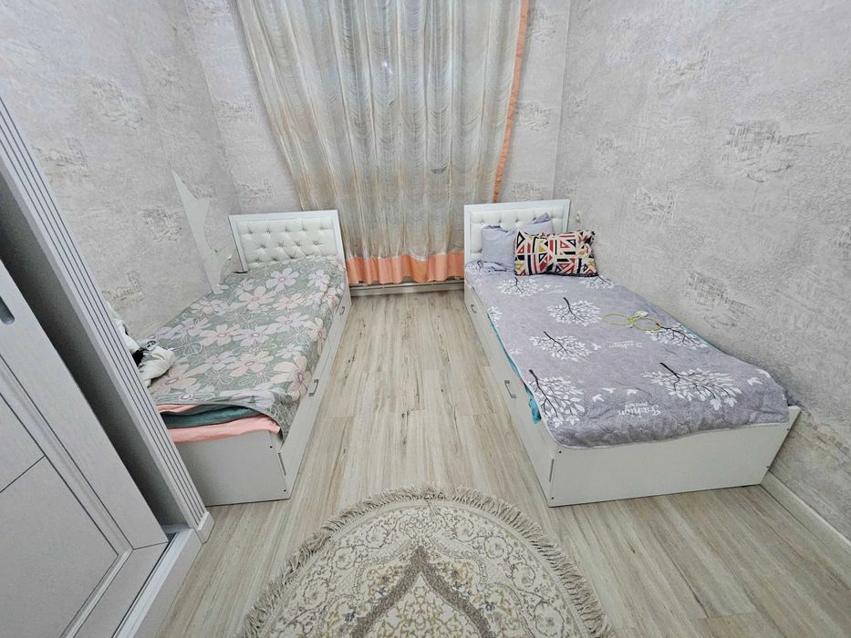 Продаётя детская мебель для девочек.