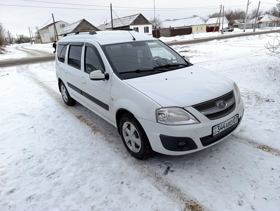 Ларгус, 7 мест, двигатель К4М