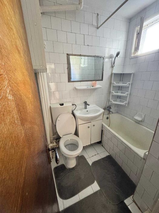 Apartament de închiriat