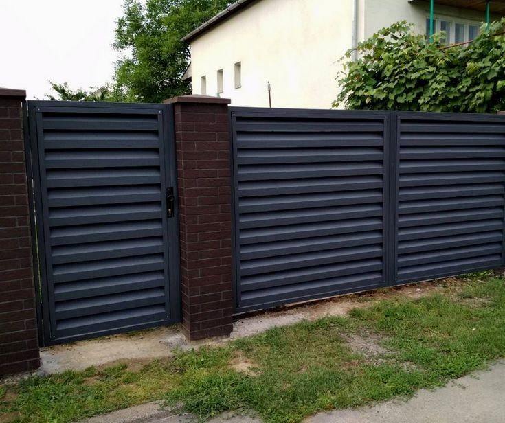 Garduri și porți metalice