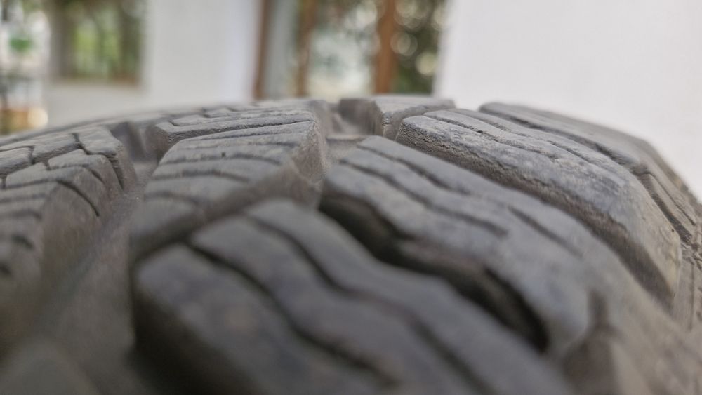 Cauciucuri / Anvelope Tigar Iarna 215 55 16 + jante tabla