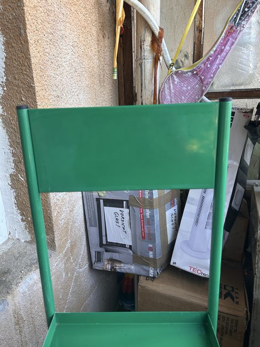 Метален стелаж в Ямбол