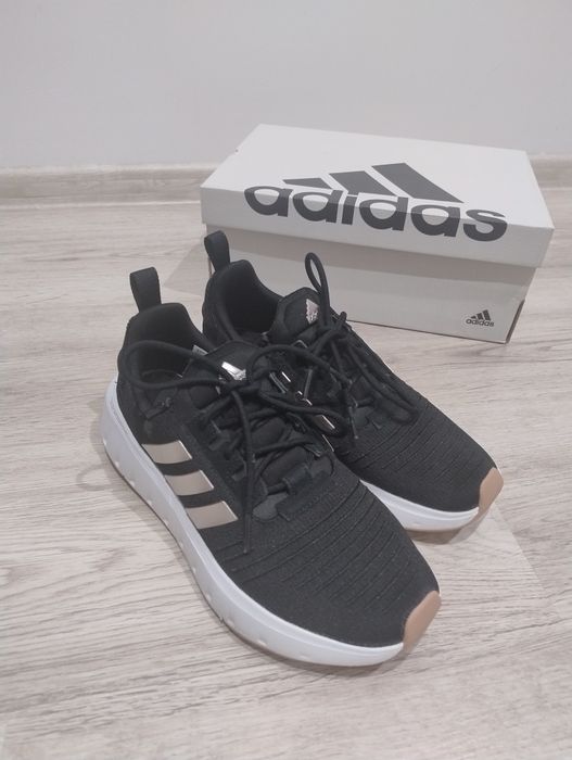 Adidas Swift Run marimea 39