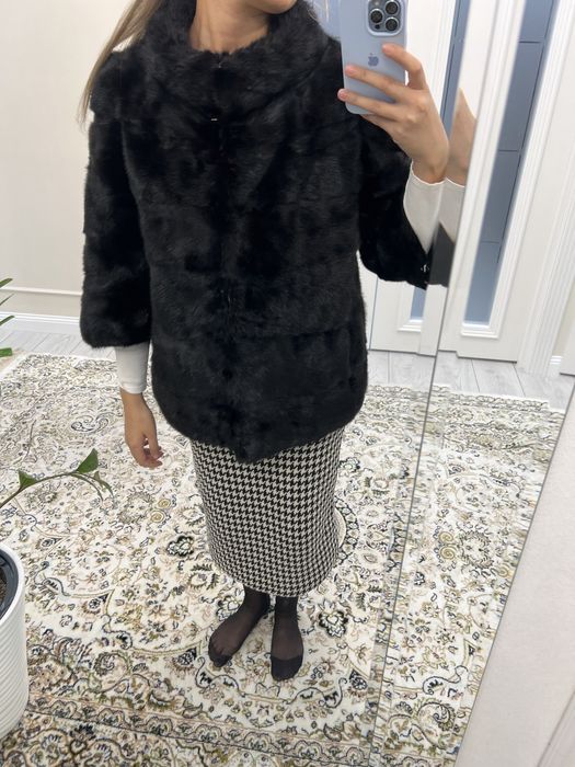 Продам норковую шубу аатоледи