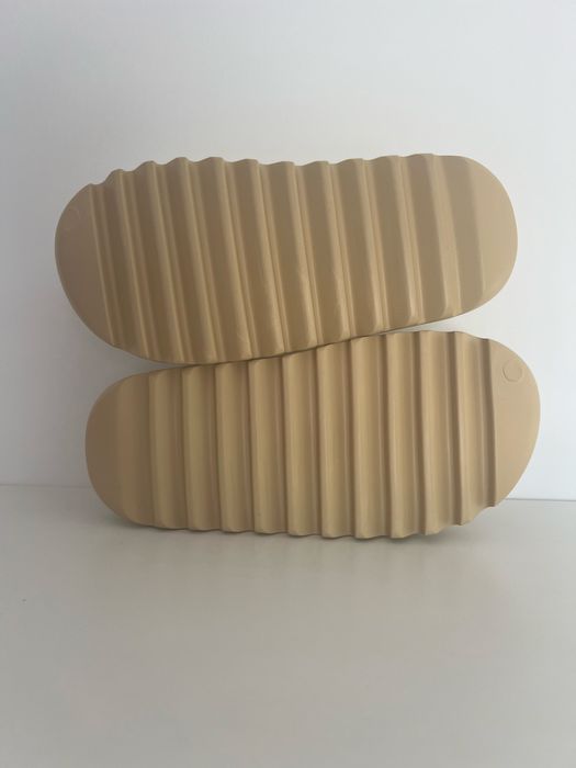 Yeezy Slide Desert Sand