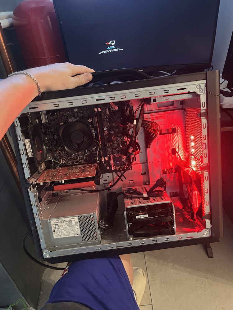 Lenovo legion T530-28ICB