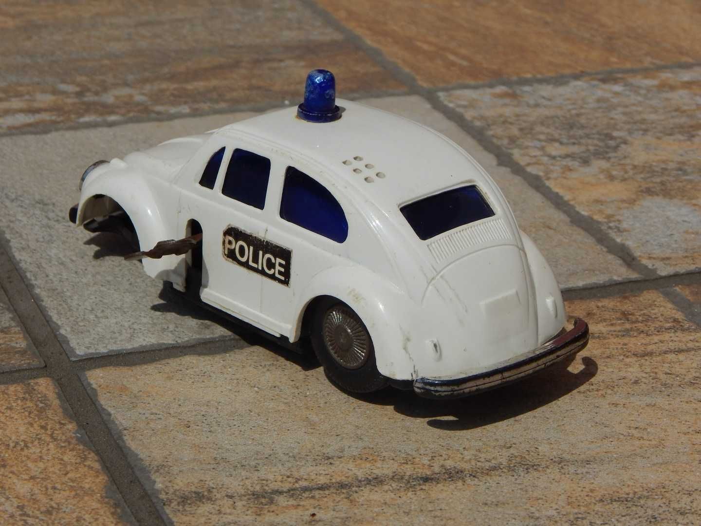 Jucarie masina de politie Volkswagen Broasca Kanto Japonia cu cheita