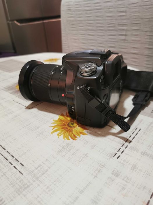 Sony dslr-a100 digital camera